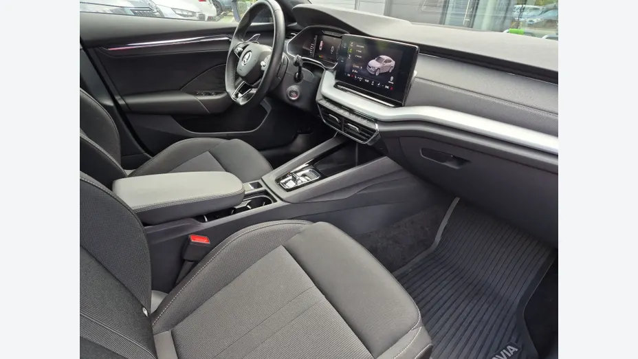 SKODA Octavia -