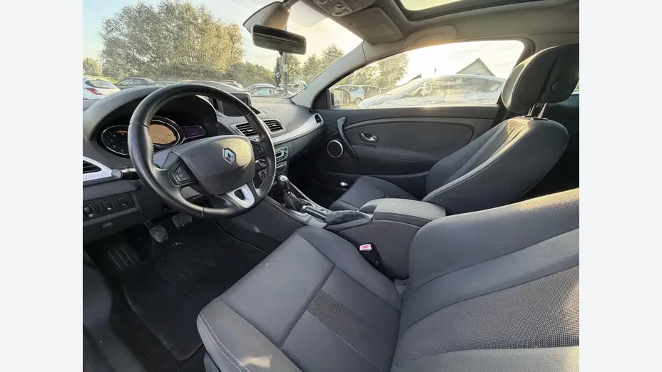 RENAULT Megane -