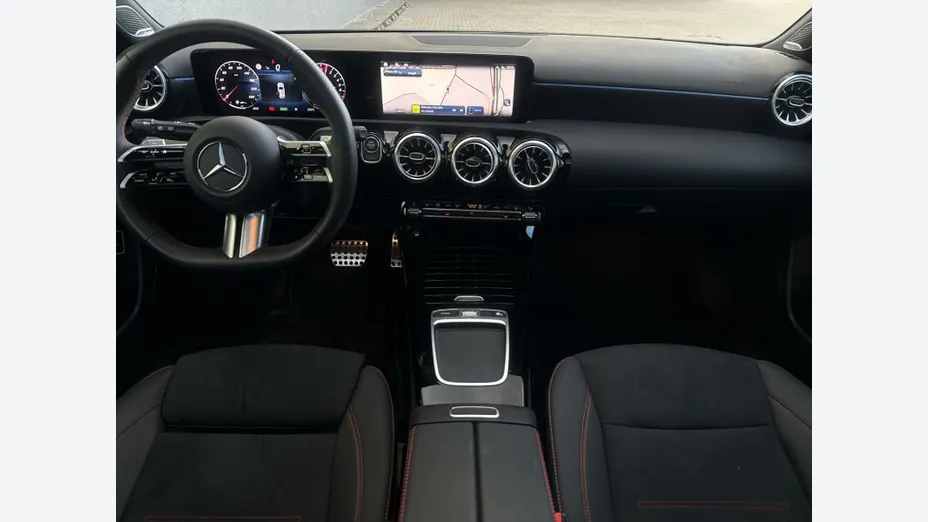 MERCEDES-BENZ A Klasa A 250 e PHEV AMG Line 8G-DCT