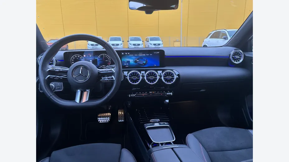 MERCEDES-BENZ A Klasa A 250 e PHEV AMG Line 8G-DCT