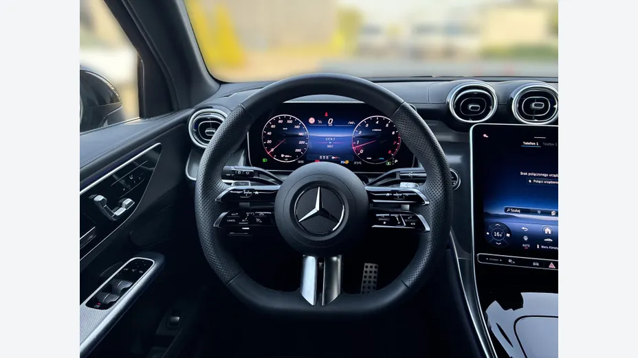 MERCEDES-BENZ GLC -