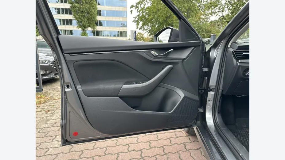 SKODA Kamiq Kamiq 1.0 TSI Ambition DSG