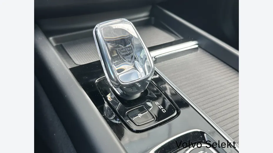 VOLVO XC60 XC60 T8 Plug-In Hybrid AWD Ultra Black Edition aut