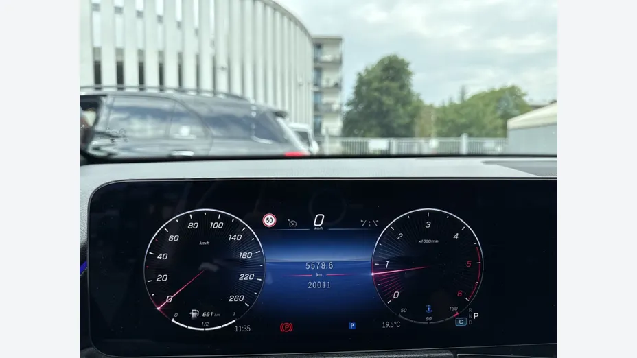 MERCEDES-BENZ GLB GLB 200 d 4-Matic AMG Line 8G-DCT