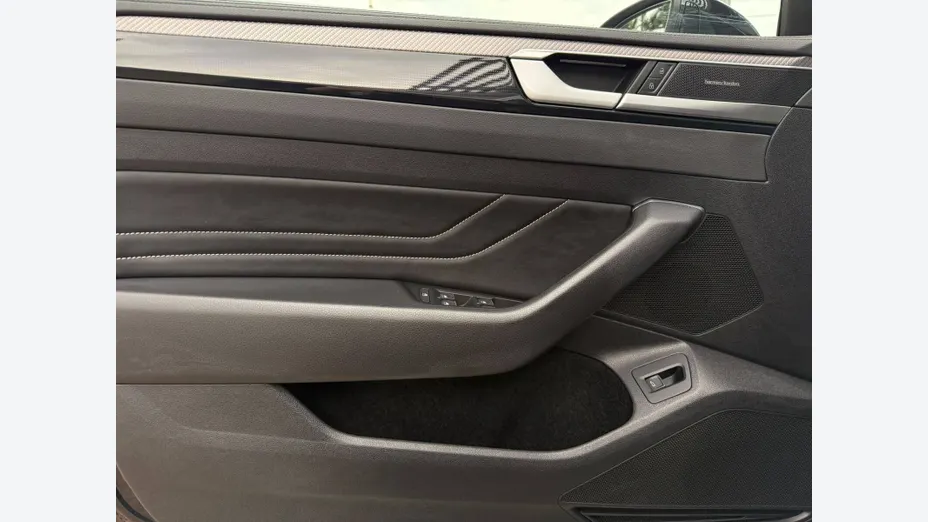 VOLKSWAGEN Arteon Arteon 2.0 TSI R-Line DSG