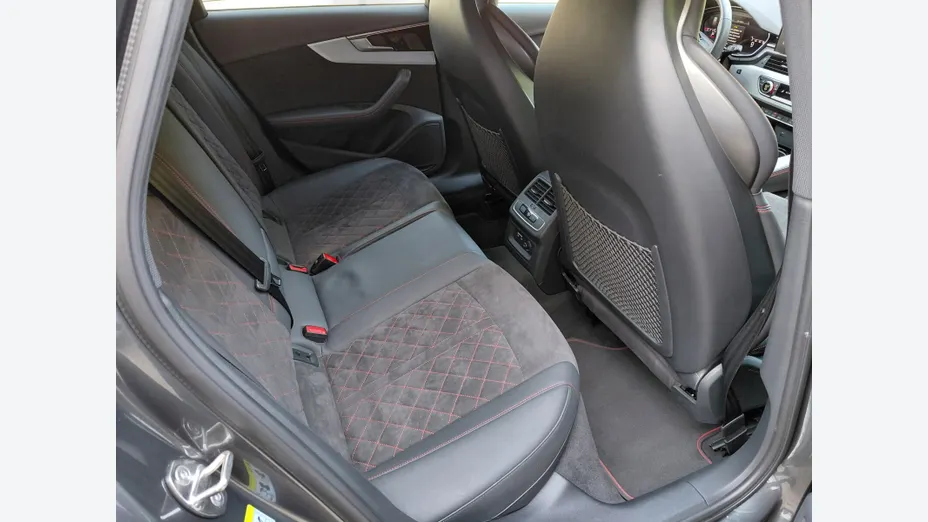 AUDI A4 Avant -