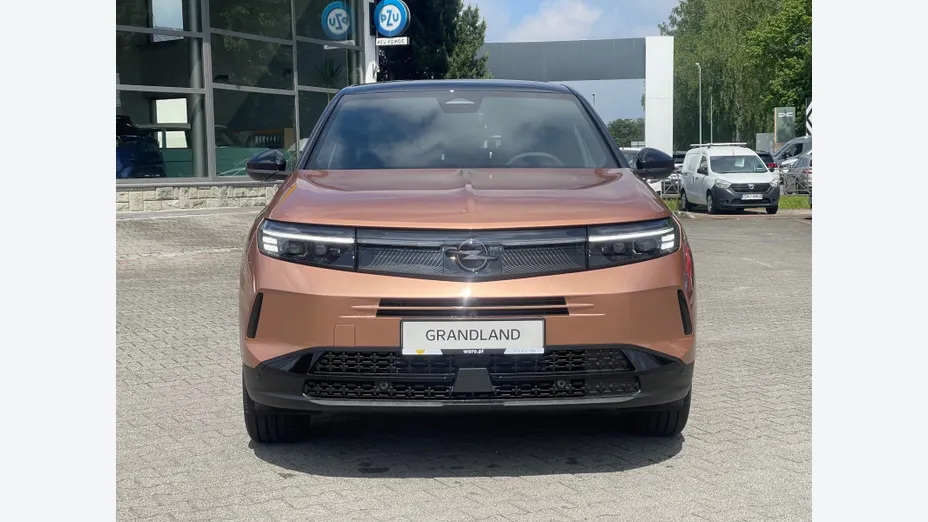 OPEL Grandland -