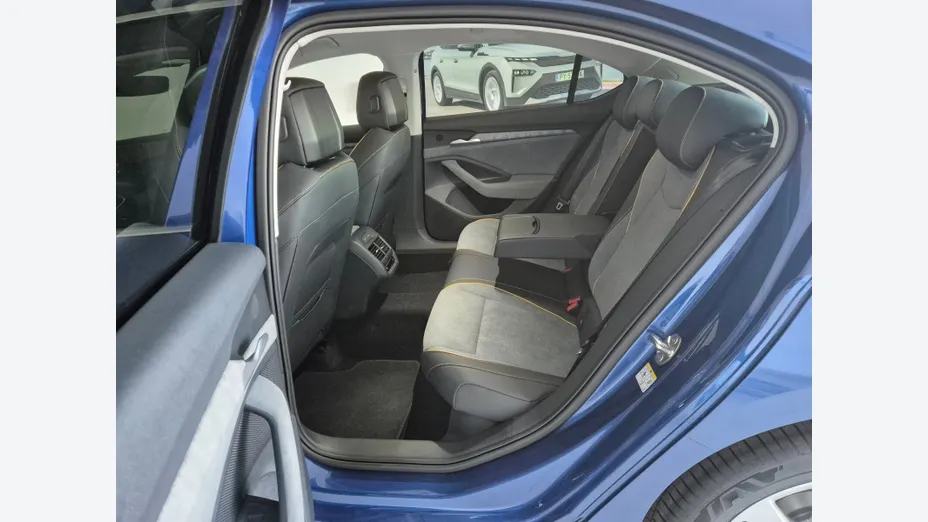 SKODA Superb Superb 1.5 TSI Plug-in Hybrid Edition 130 DSG