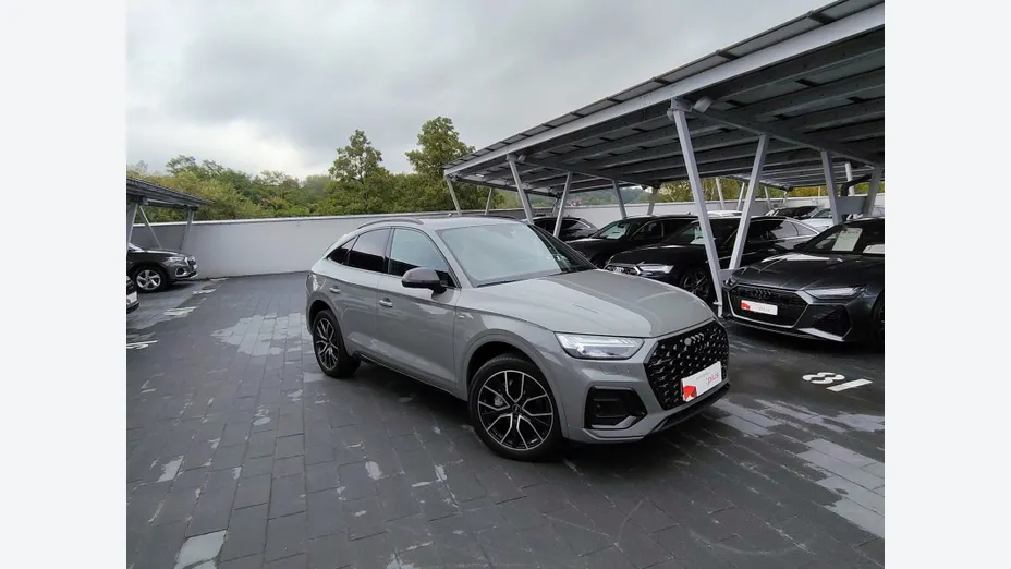 AUDI Q5 Sportback -