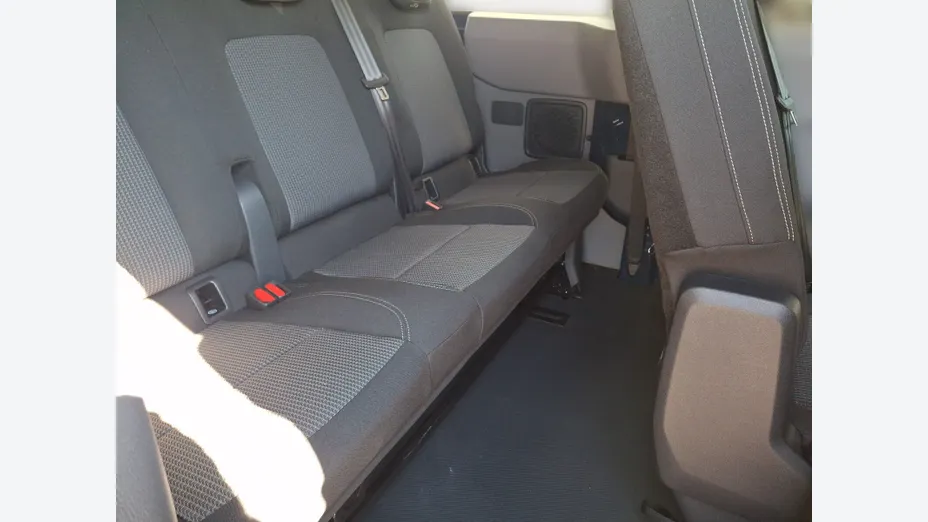 VOLKSWAGEN Transporter Transporter Kombi TDI L2H1 M1 Nowy