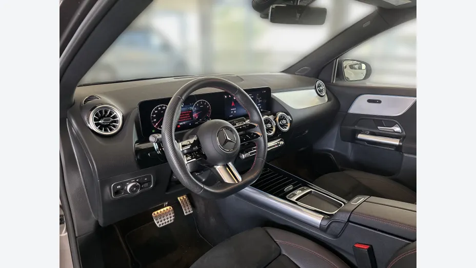 MERCEDES-BENZ GLA GLA 200 mHEV AMG Line 7G-DCT
