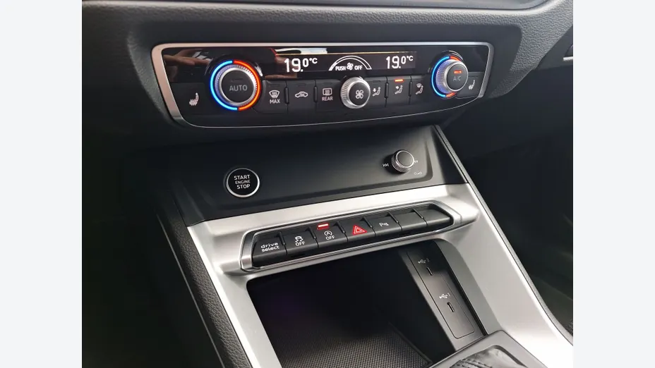 AUDI Q3 Sportback -