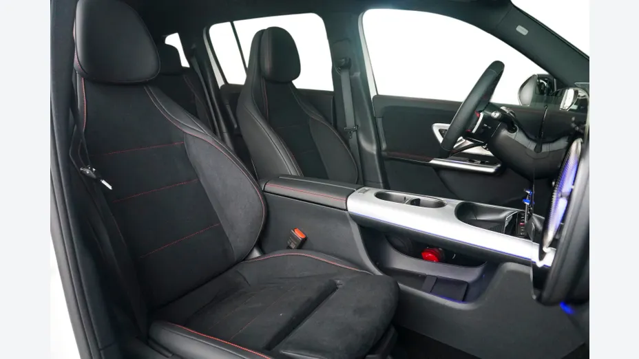 MERCEDES-BENZ GLB -