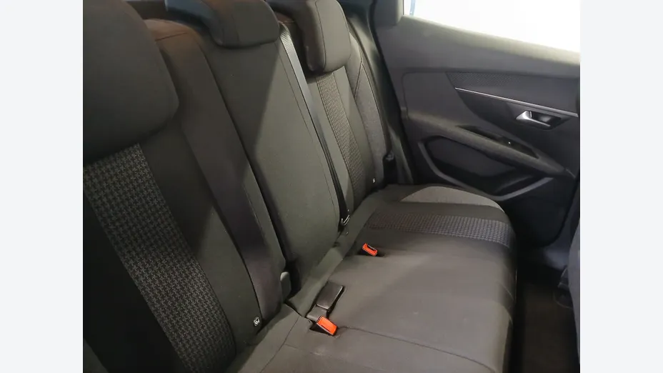 PEUGEOT 3008 -