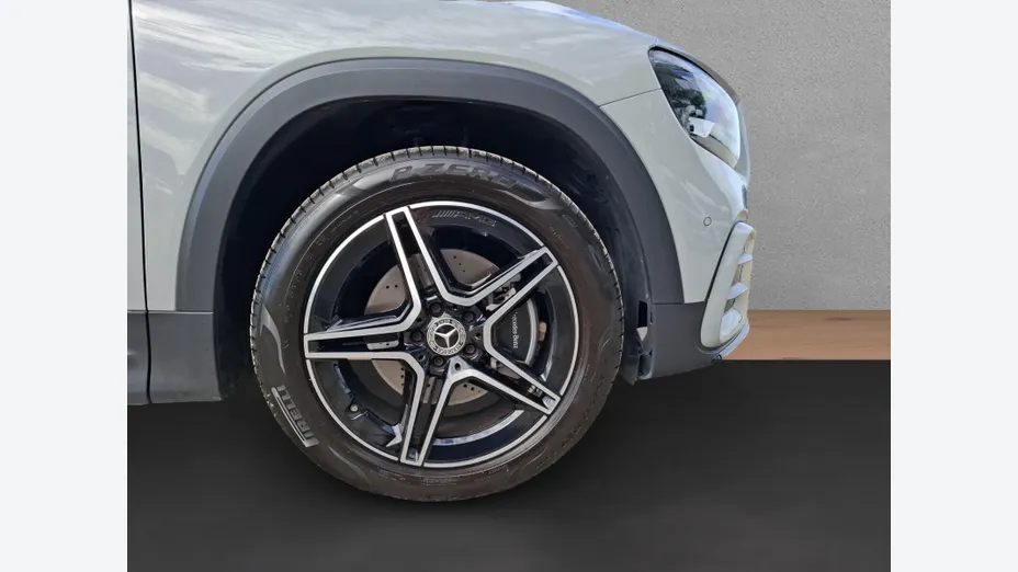 MERCEDES-BENZ GLB GLB 200 mHEV AMG Line 7G-DCT