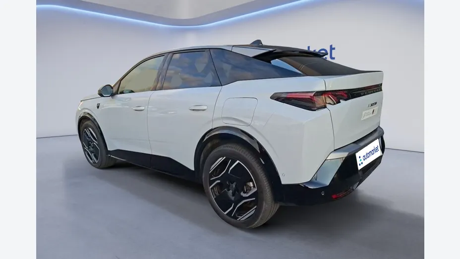 PEUGEOT 3008 e-3008 73kWh GT