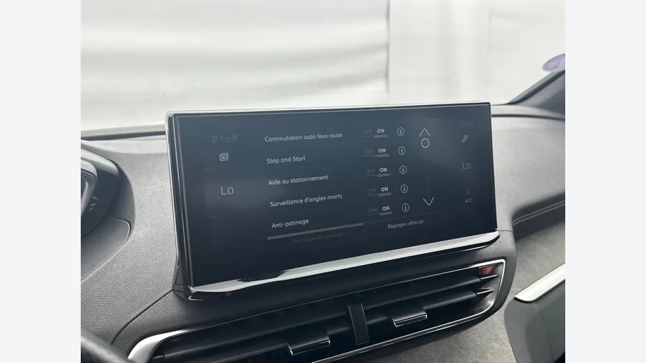 PEUGEOT 3008 -