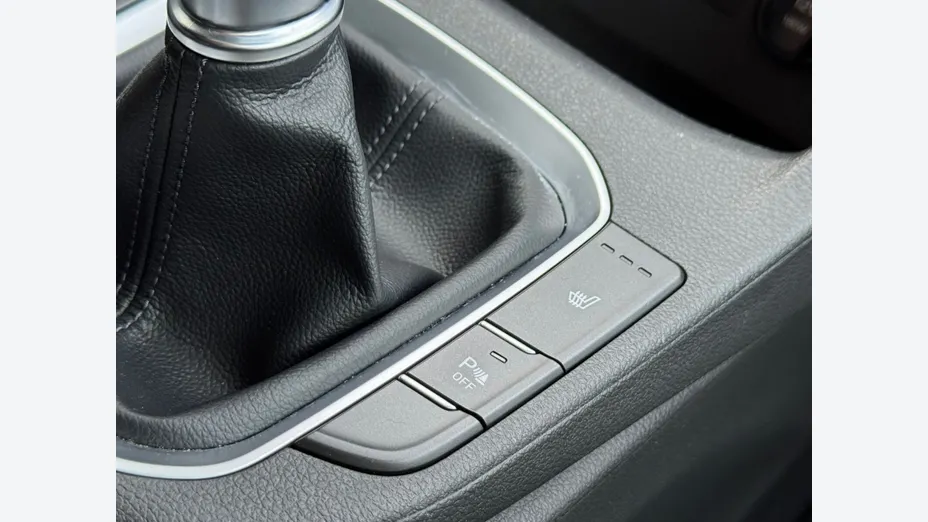 HYUNDAI i30 i30 1.0 T-GDI Smart