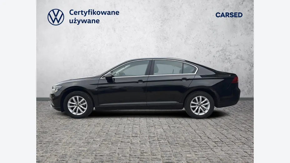 VOLKSWAGEN Passat -