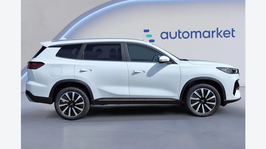 CHERY Tiggo 8 Tiggo 8 1.6 T-GDI Prestige DCT Nowy