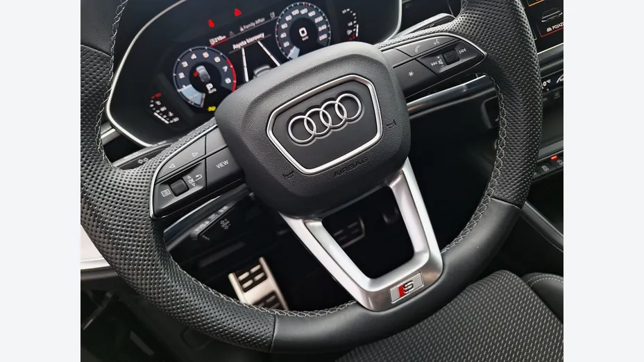 AUDI Q3 Sportback -