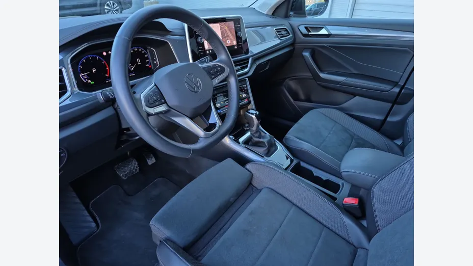 VOLKSWAGEN T-ROC -