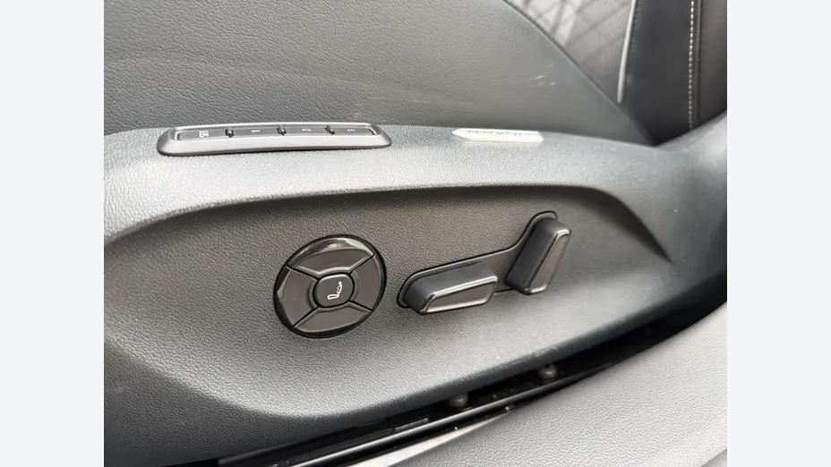 VOLKSWAGEN Passat Passat 2.0 TDI SCR 4Mot. R-Line DSG