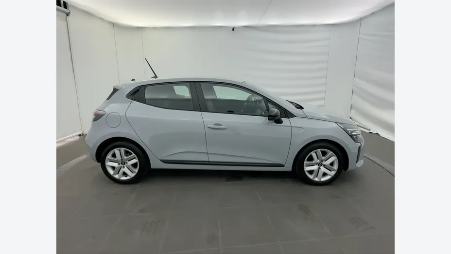 RENAULT Clio -