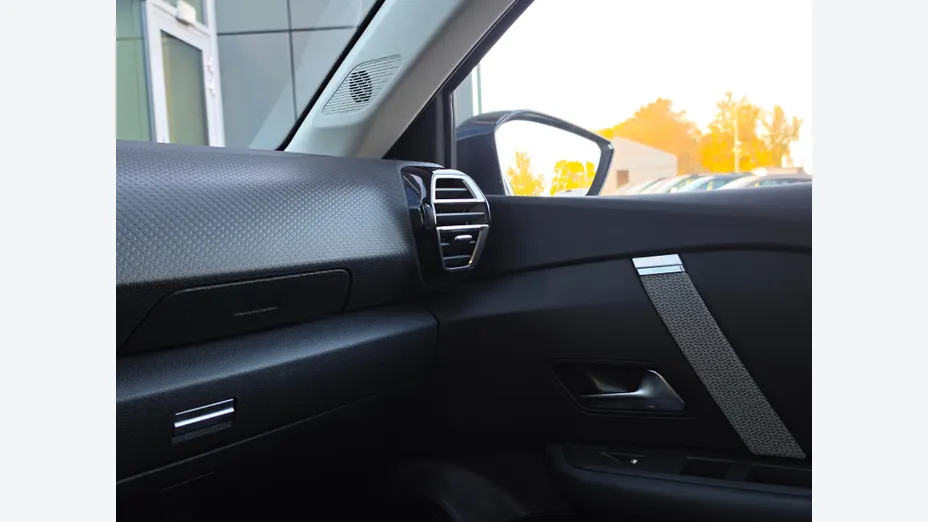 CITROEN C4 X C4 X 1.2 PureTech Shine S&S EAT8