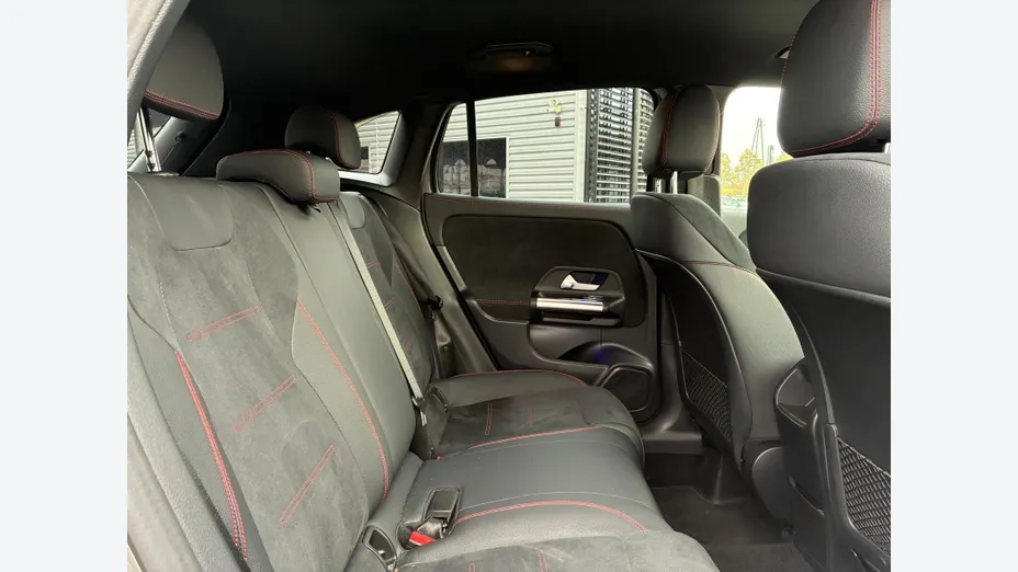 MERCEDES-BENZ GLA GLA 200