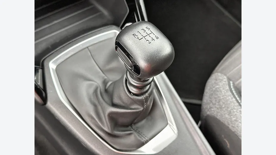 PEUGEOT 2008 -