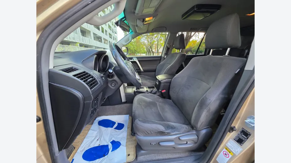 TOYOTA Land Cruiser LC 3.0 D-4D Sol (lea) 7os aut