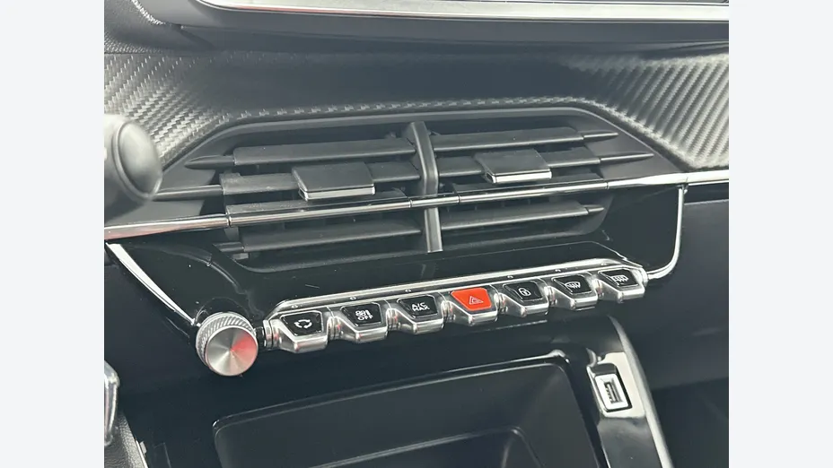 PEUGEOT 2008 -