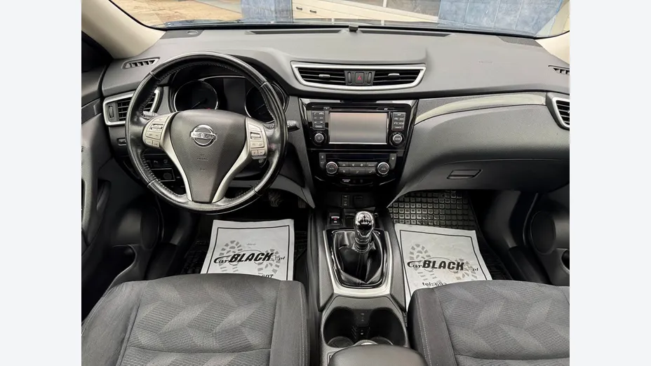NISSAN X-Trail -