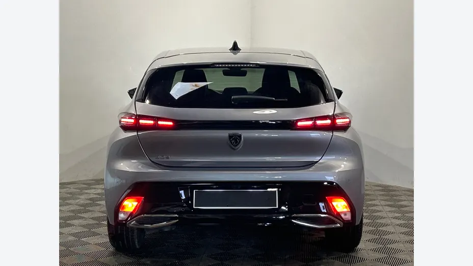 PEUGEOT 308 -