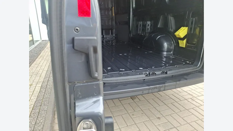VOLKSWAGEN Crafter Crafter 35 BiTDI (16,4m3) aut Nowy