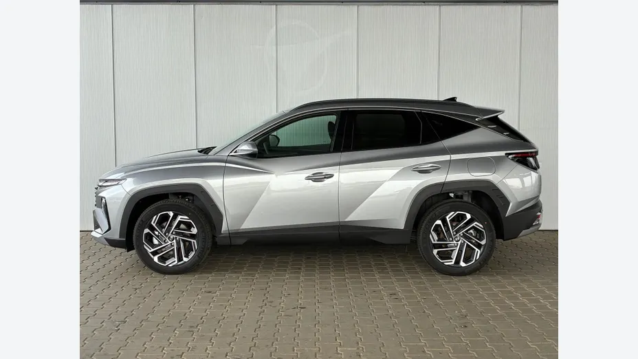 HYUNDAI Tucson -