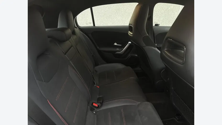 MERCEDES-BENZ A Klasa A 200 AMG Line 7G-DCT