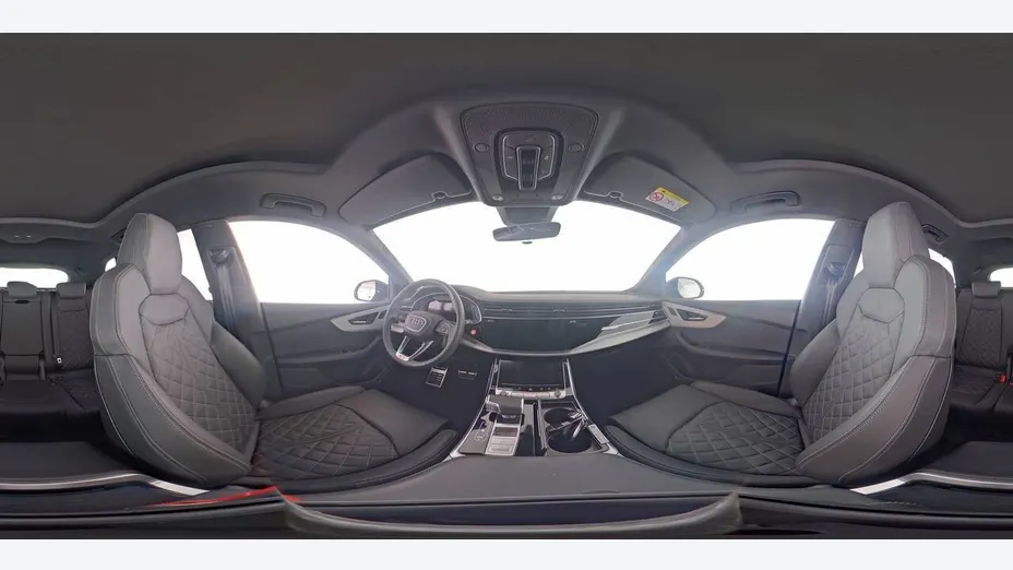 AUDI Q8 -
