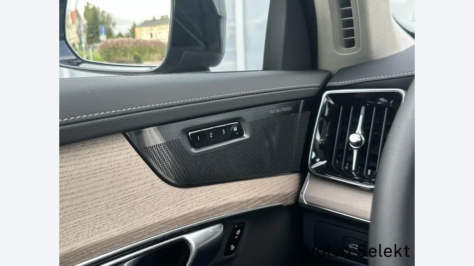 VOLVO XC90 XC90 T8 AWD Plug-In Hybrid Ultra Dark 7os aut