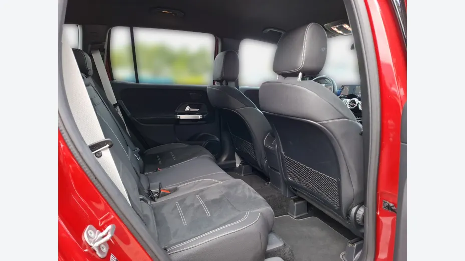 MERCEDES-BENZ GLB GLB 200 mHEV AMG Line 7G-DCT