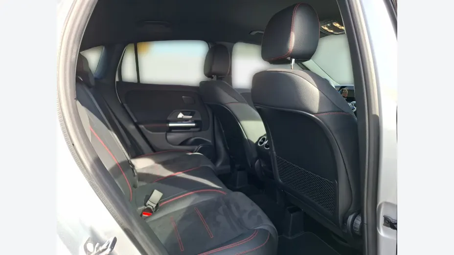 MERCEDES-BENZ GLA GLA 220 d 4-Matic AMG Line 8G-DCT