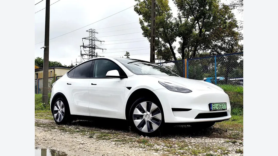 TESLA Model Y Y RWD