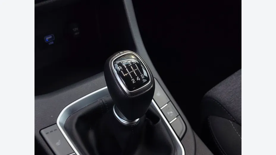 HYUNDAI i30 i30 1.0 T-GDI Smart
