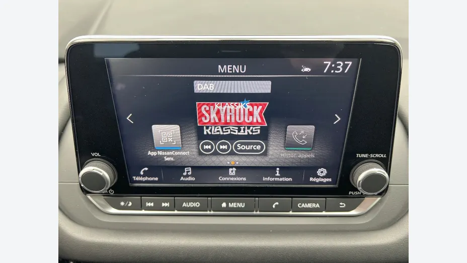 NISSAN Qashqai -