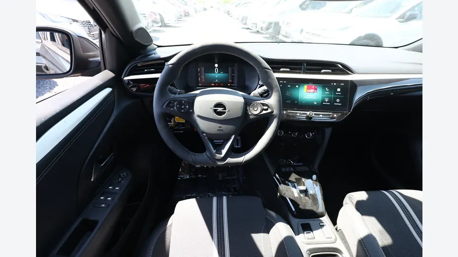 OPEL Corsa -