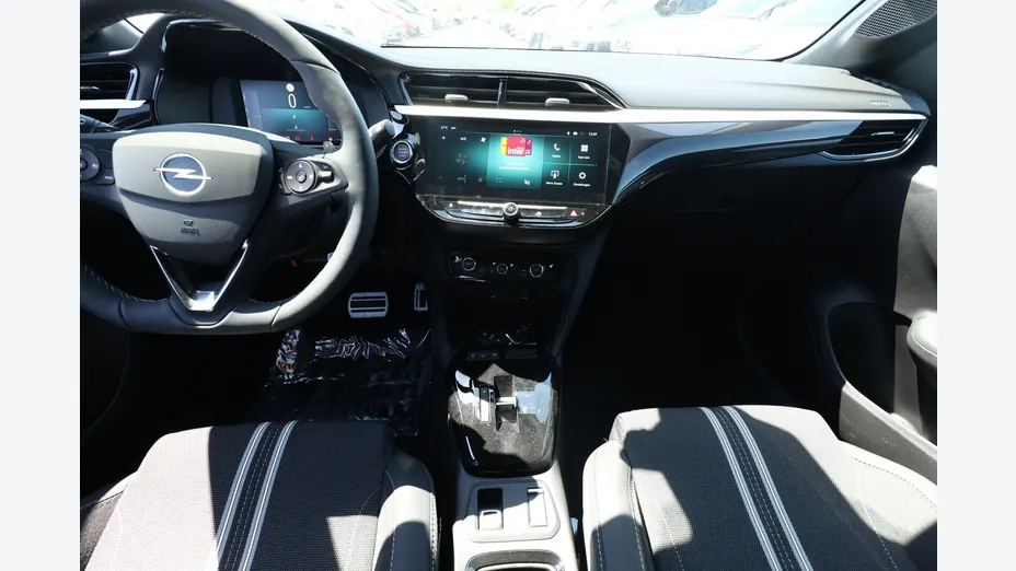 OPEL Corsa -