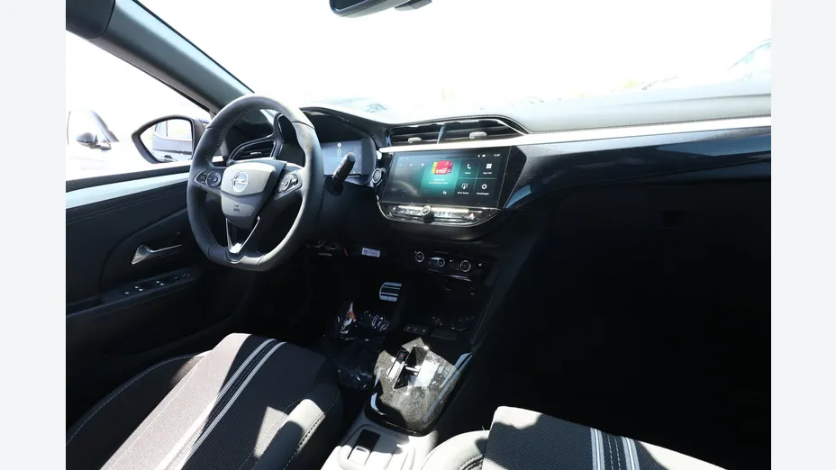 OPEL Corsa -