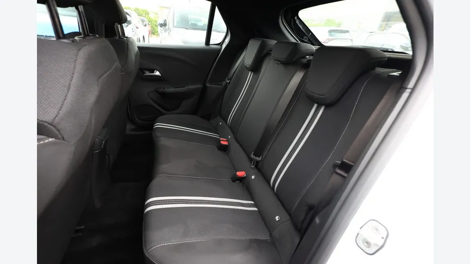 OPEL Corsa -