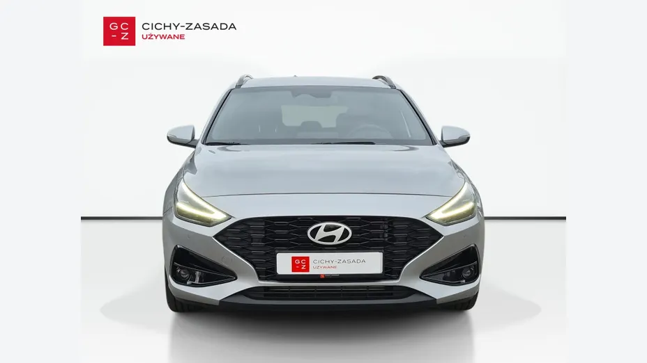 HYUNDAI i30 -